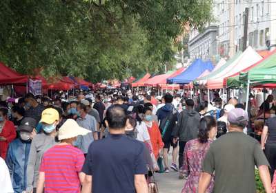 鸡西:促进灵活就业 地摊经济潮涌